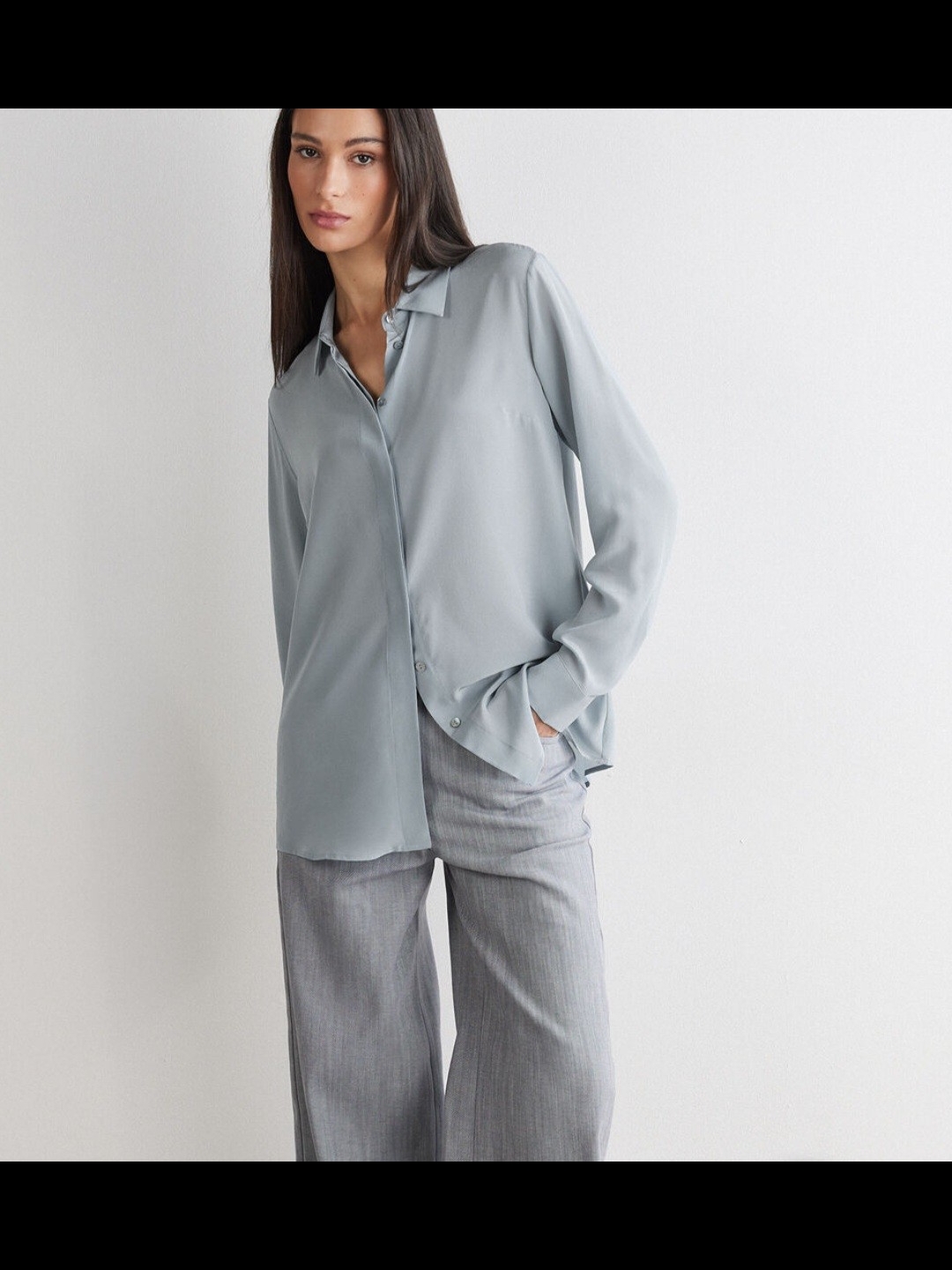 Light Gray Button-Down Designer 100% Silk Blouse (T28)